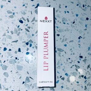 NEXXT LIP PLUMPER W/ HYALURONIC ACID & JOJOBA OIL- NEW SEALED